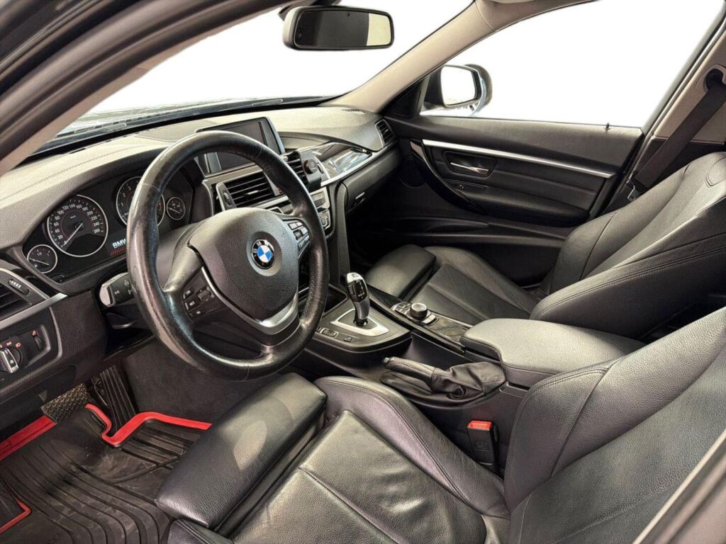 BMW 320 2018 Musta
