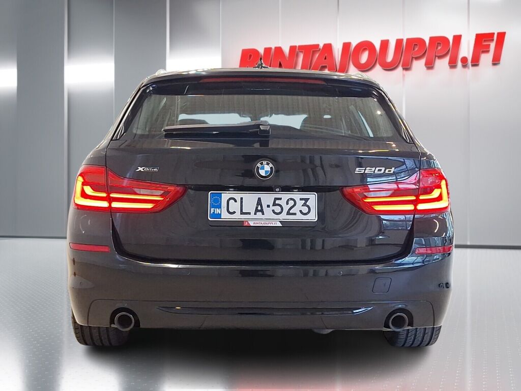 BMW 520 2018 Musta