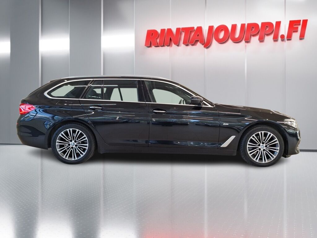 BMW 520 2018 Musta