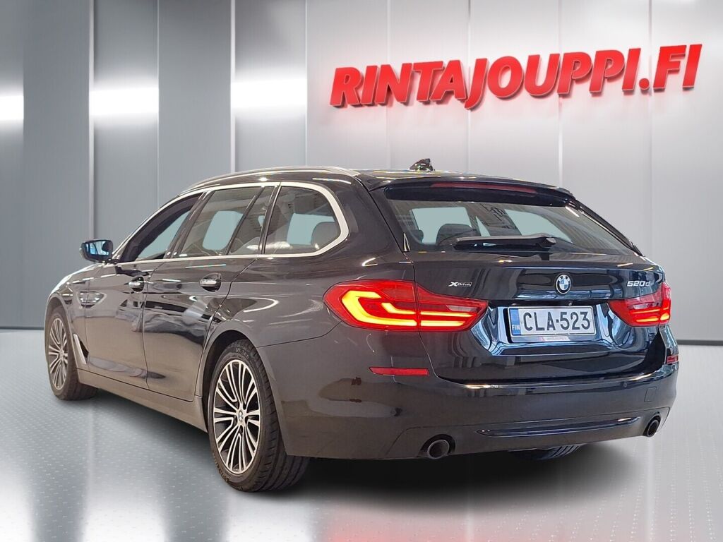 BMW 520 2018 Musta