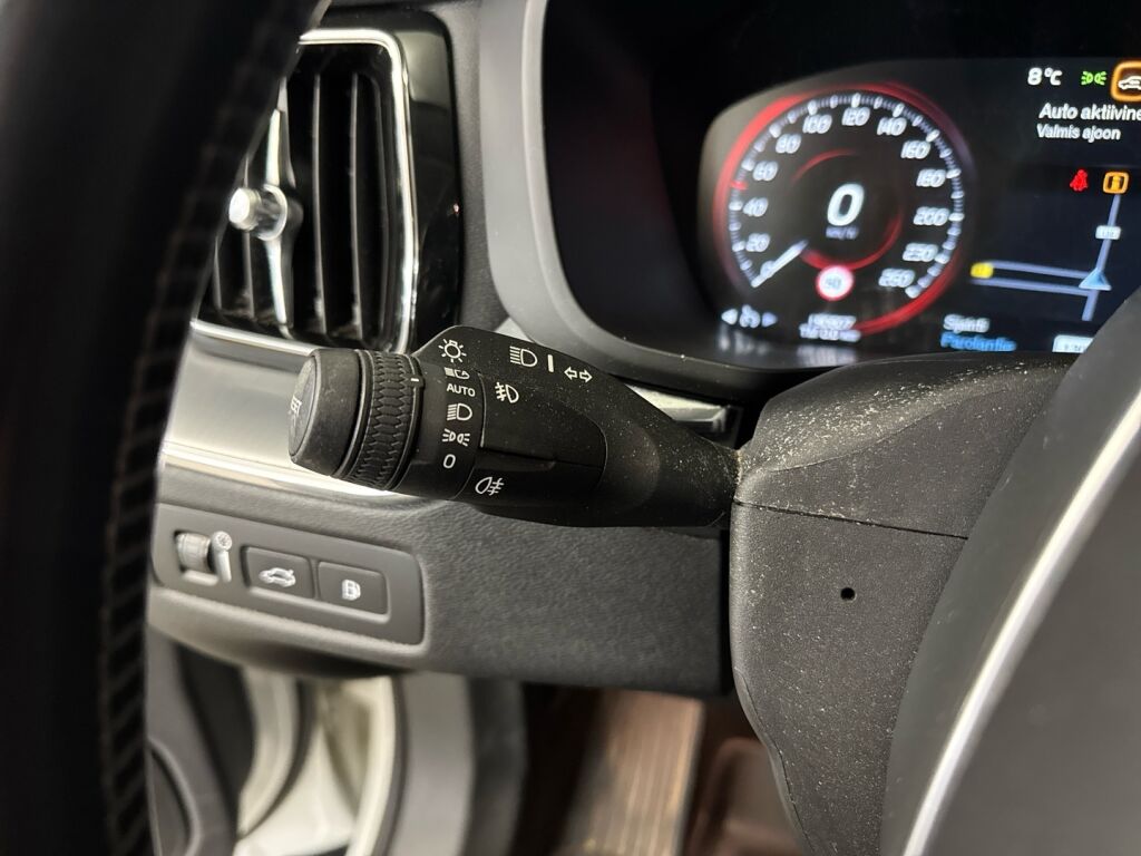 Volvo XC60 2018 Valkoinen