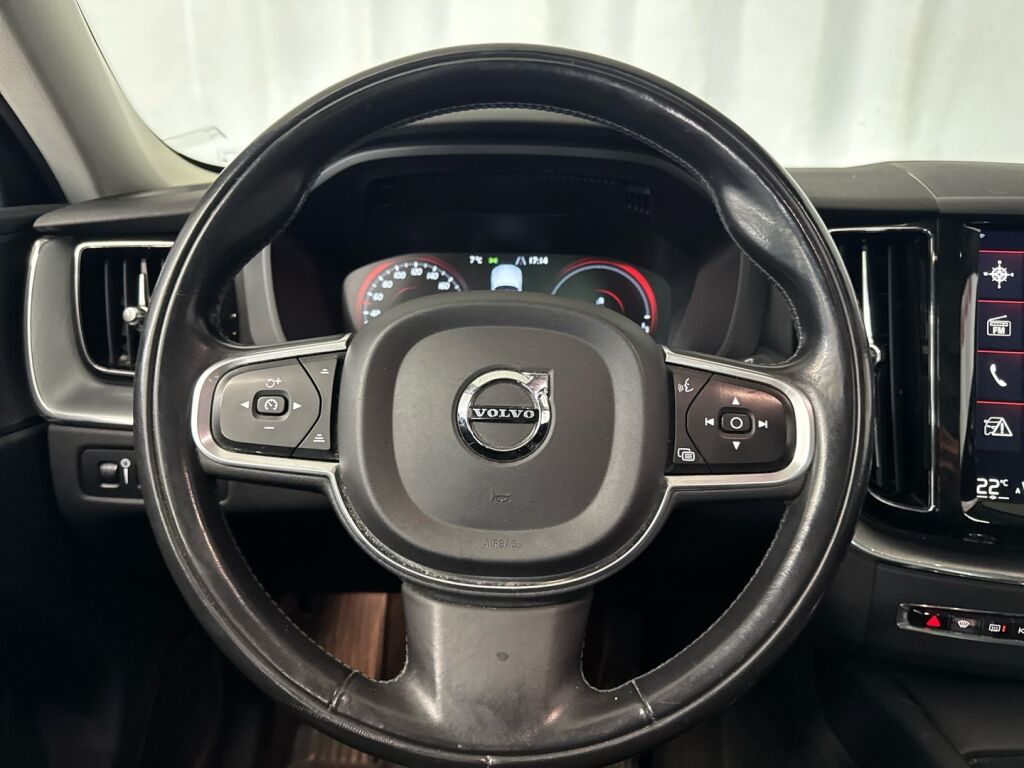 Volvo XC60 2018 Valkoinen