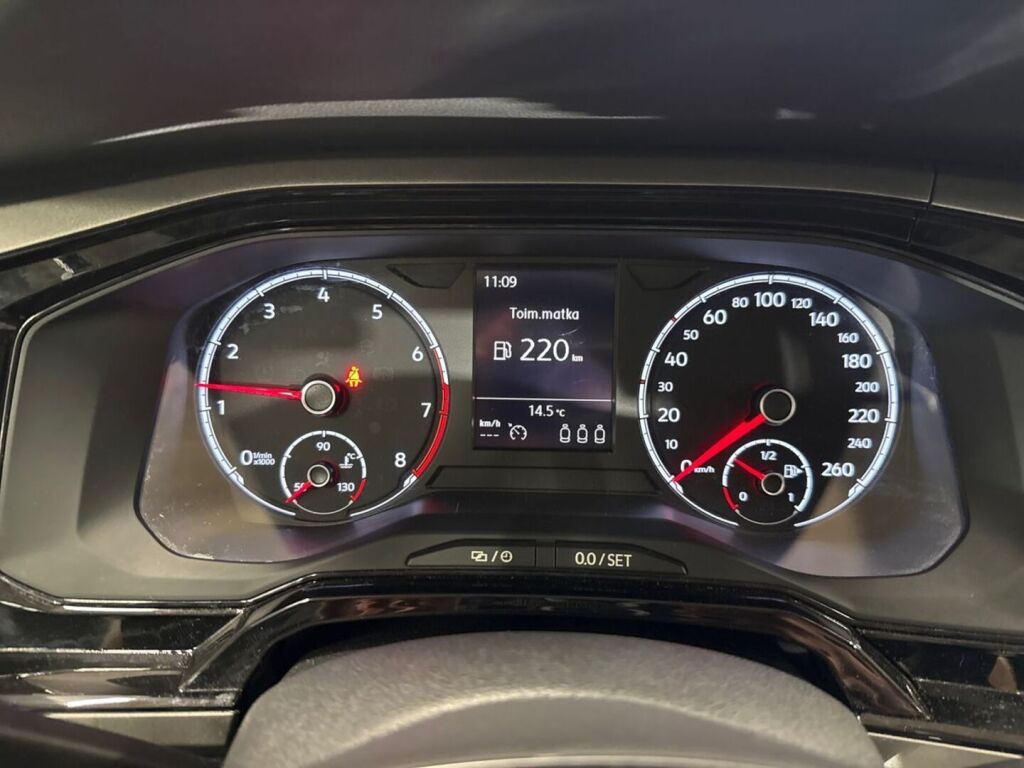 Volkswagen Polo 2018 Musta