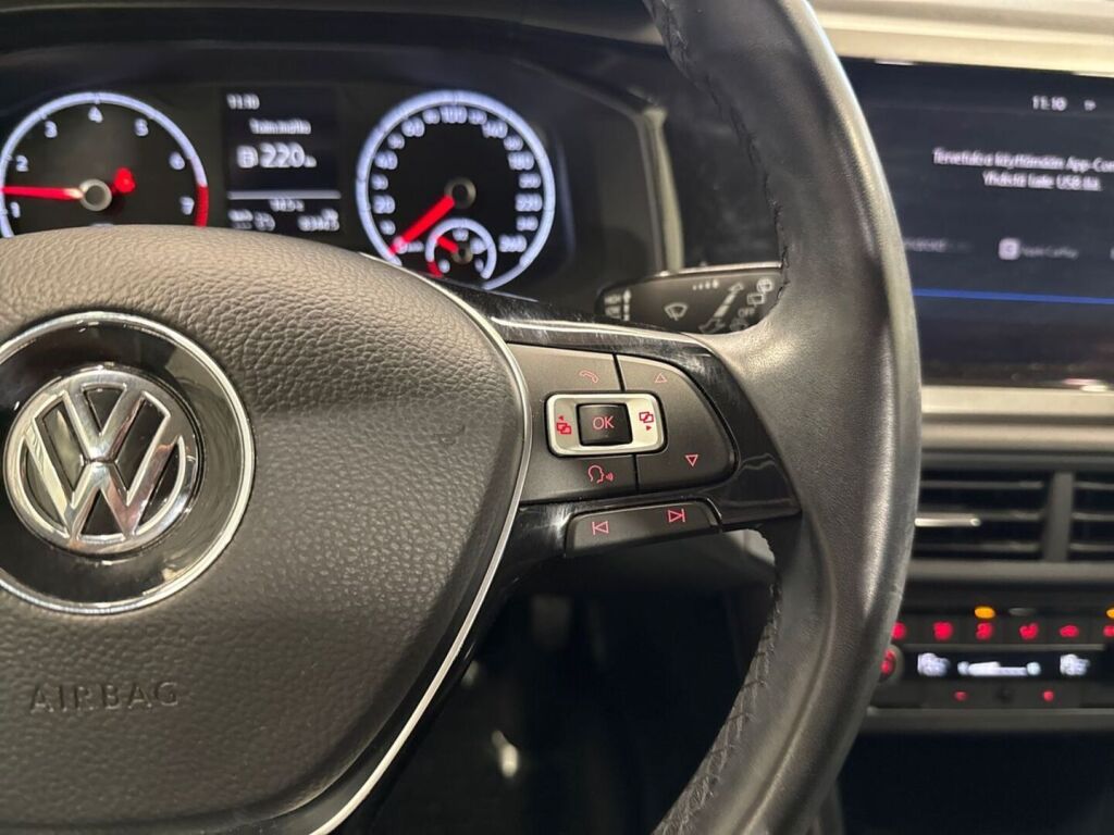 Volkswagen Polo 2018 Musta