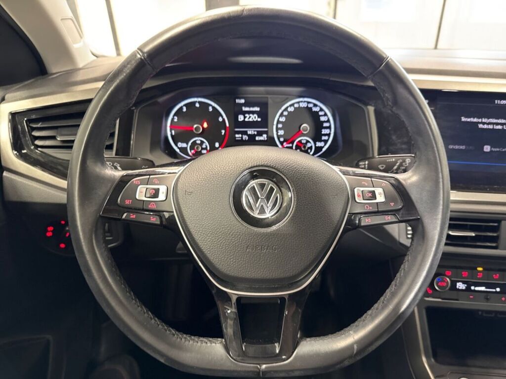 Volkswagen Polo 2018 Musta