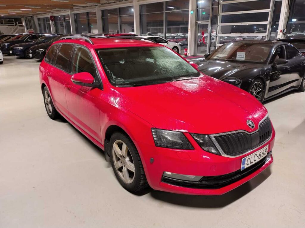 Skoda Octavia 2017 Punainen