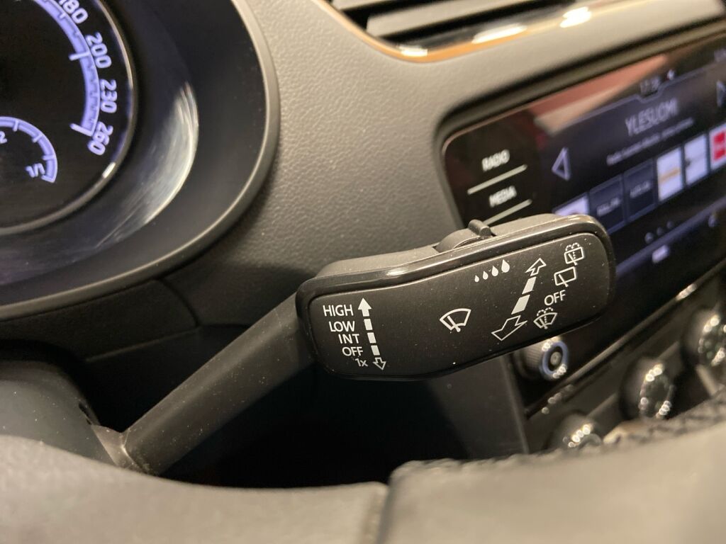 Skoda Octavia 2017 Punainen