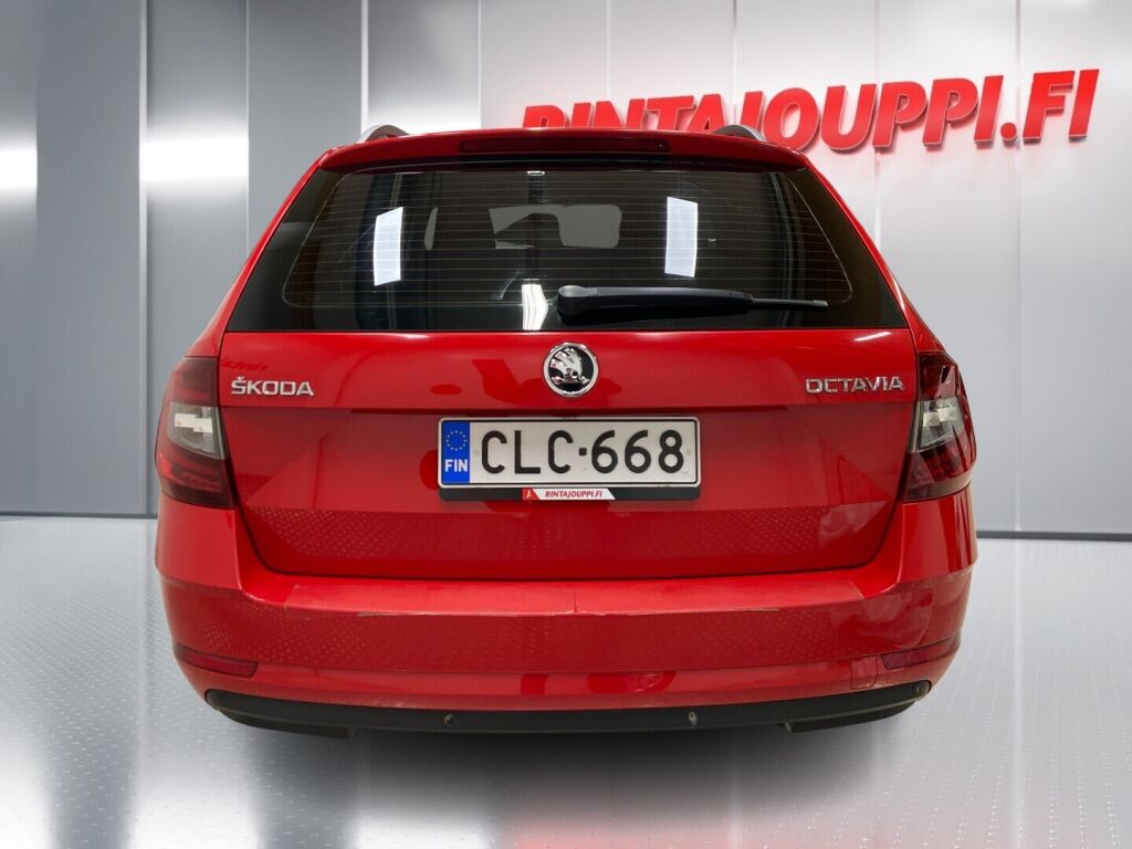 Skoda Octavia 2017 Punainen