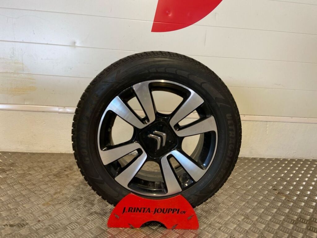 Citroen C3 Aircross 2018 Punainen
