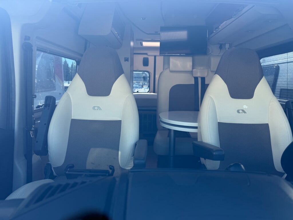 Adria Twin 2018 Harmaa