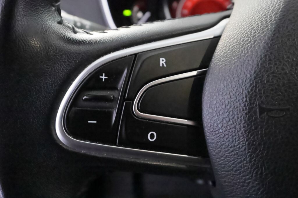 Renault Megane 2017 Valkoinen