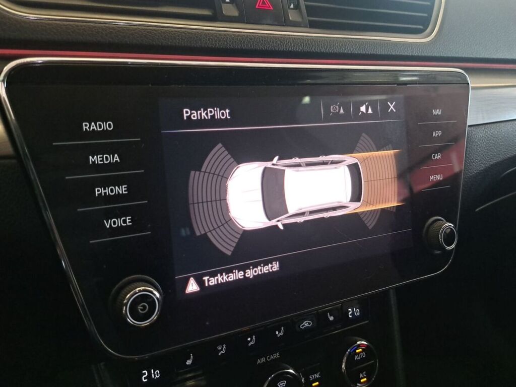 Skoda Superb 2018 Sininen