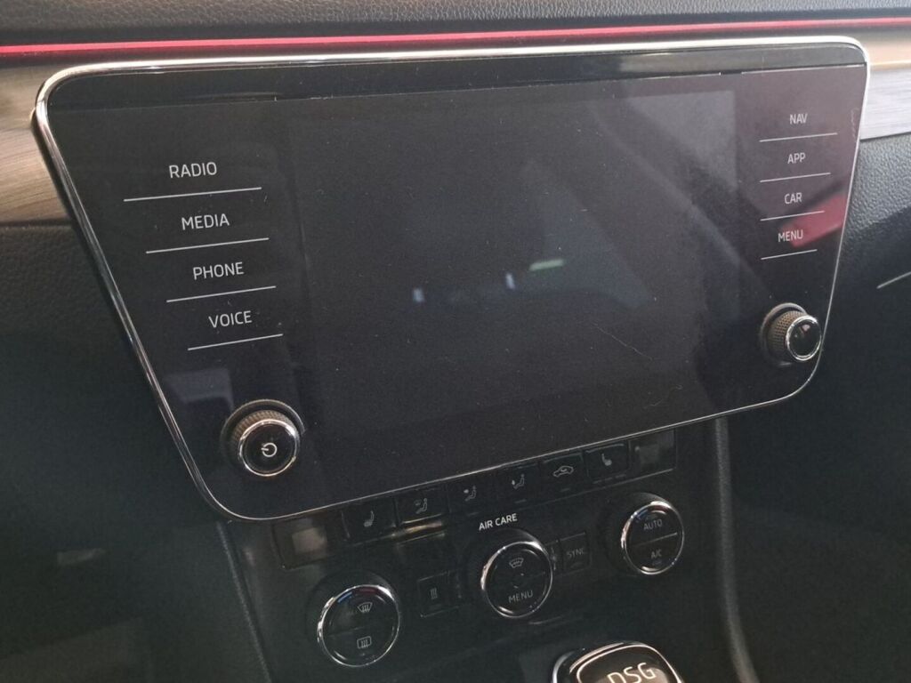 Skoda Superb 2018 Sininen