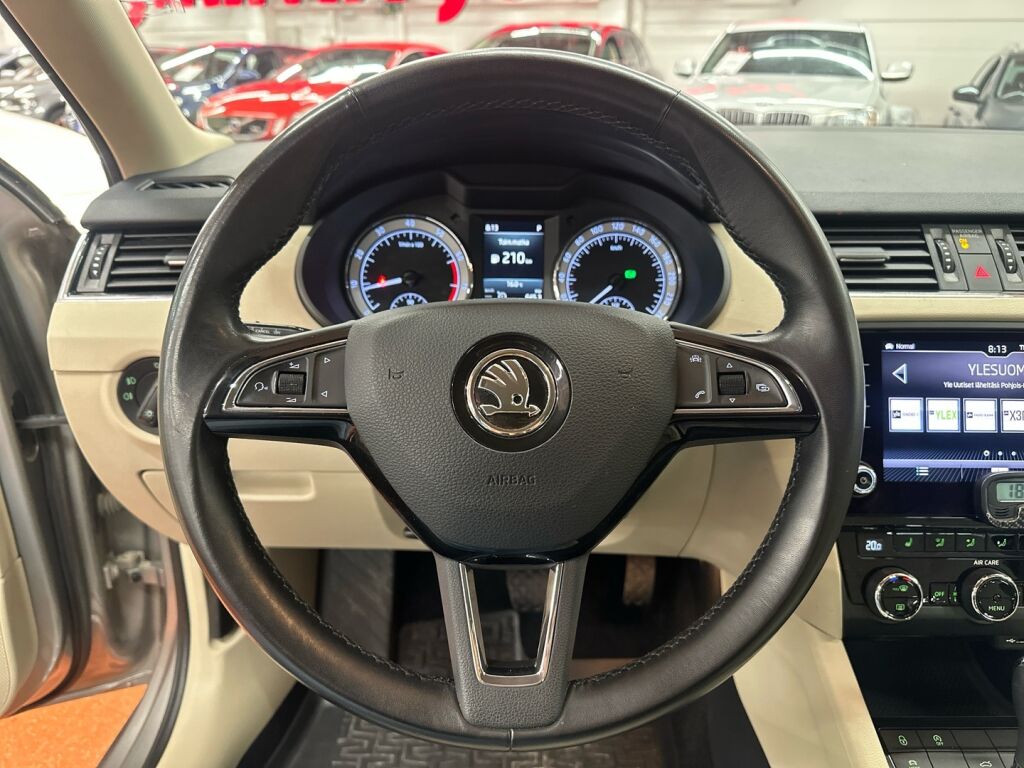 Skoda Octavia 2017 Ruskea (beige)