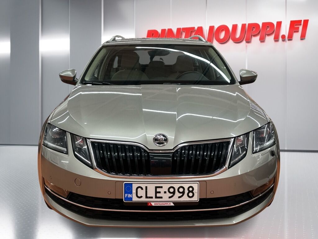 Skoda Octavia 2017 Ruskea (beige)