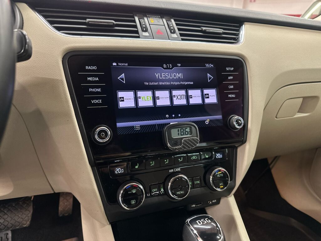 Skoda Octavia 2017 Ruskea (beige)