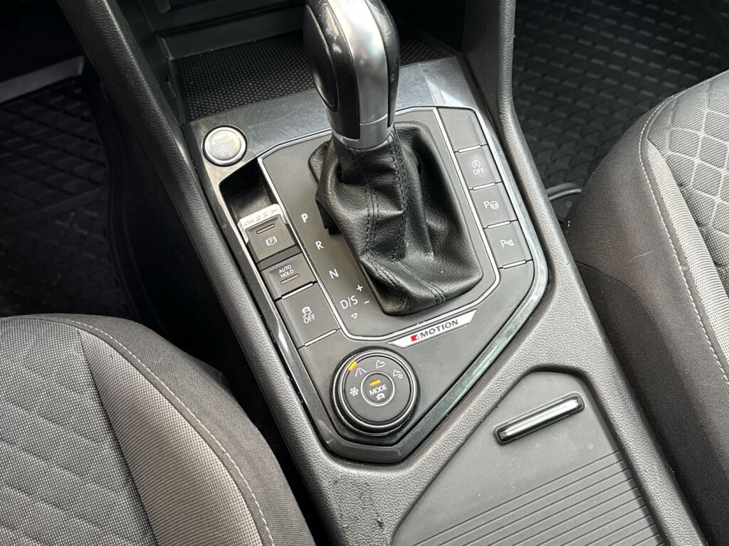 Volkswagen Tiguan 2018 Punainen