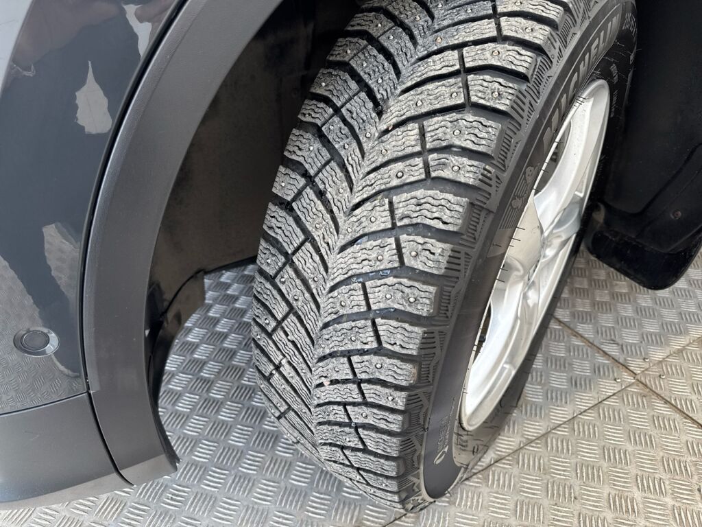 Volkswagen Tiguan 2018 Punainen