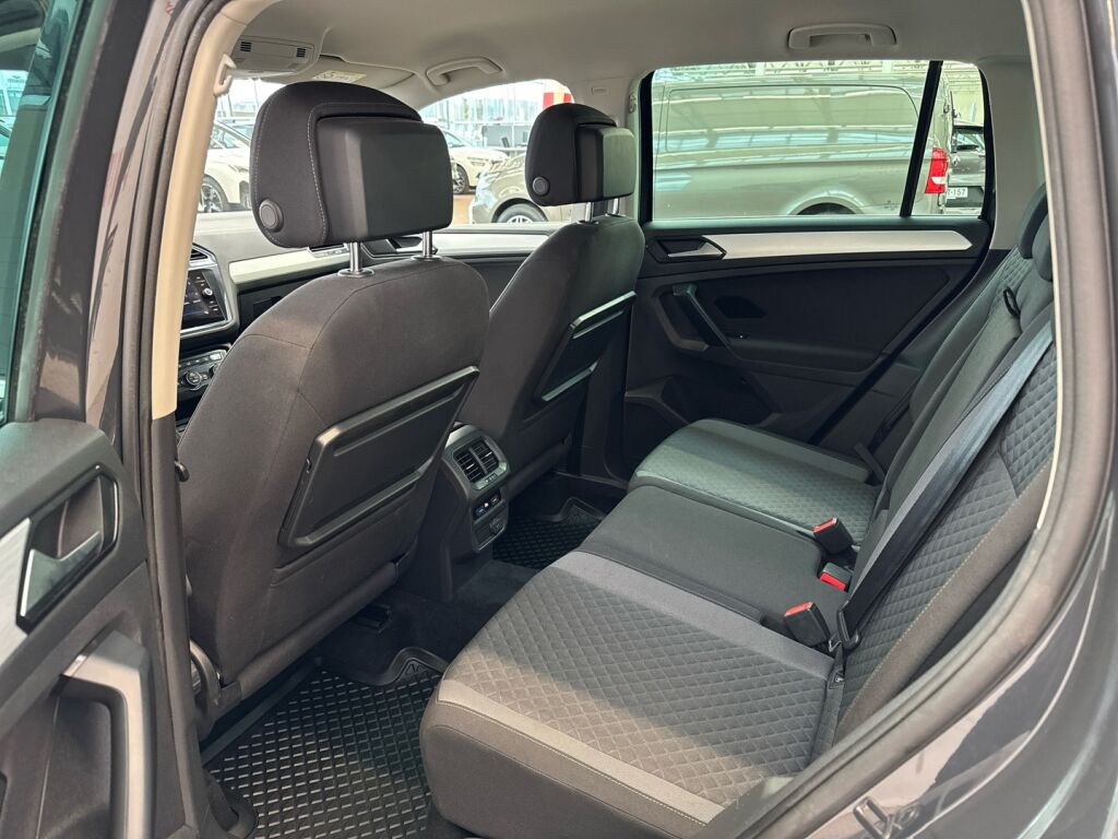 Volkswagen Tiguan 2018 Punainen