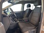 Volkswagen Touran 2017 Ruskea (beige)