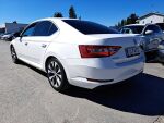Skoda Superb 2018 Valkoinen