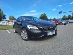 Volvo V40 2017 Musta