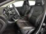 Volvo V40 2017 Musta