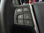 Volvo V40 2017 Musta