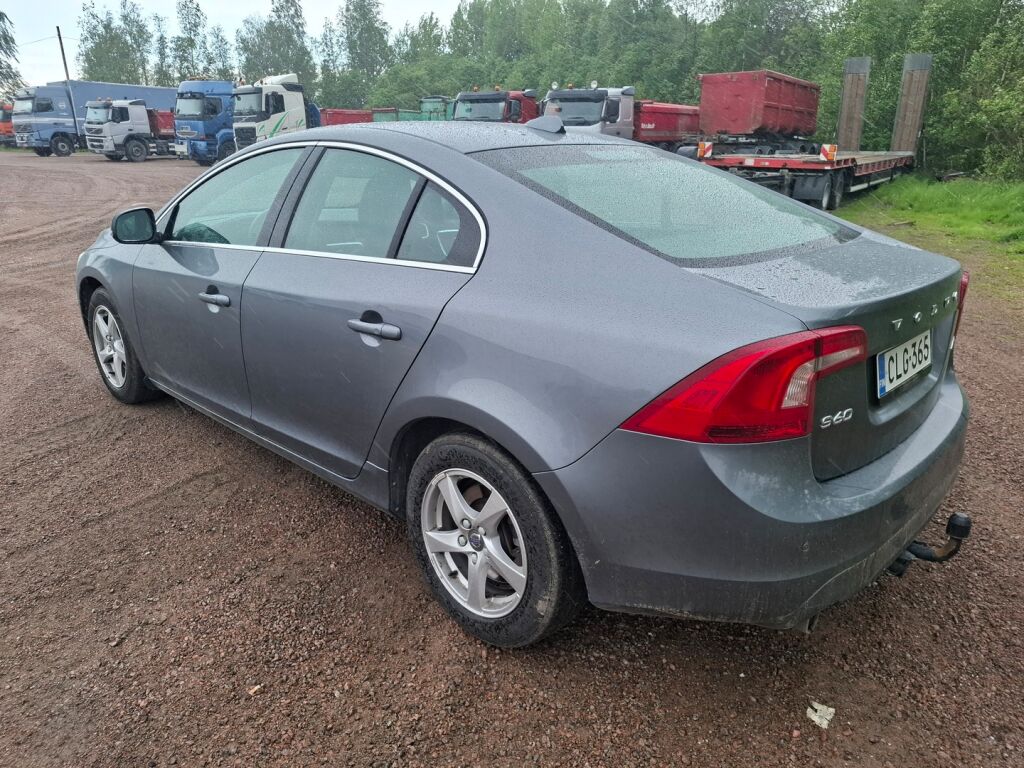 Volvo S60 2018 Harmaa