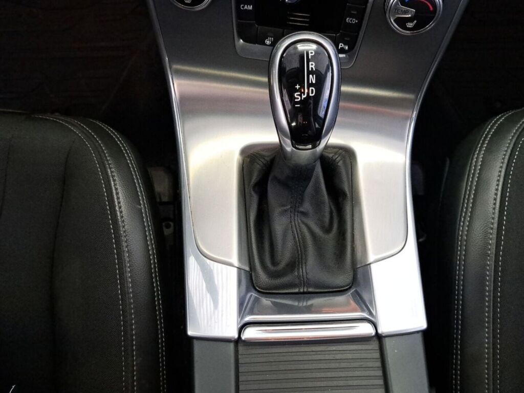 Volvo S60 2018 Harmaa