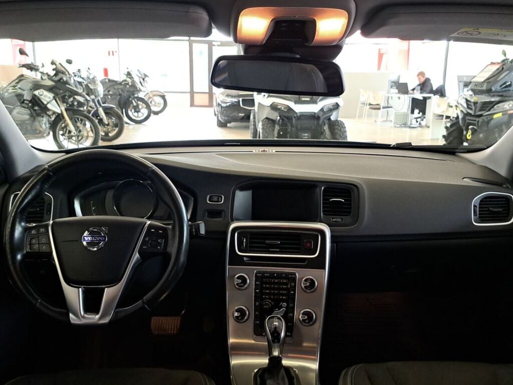 Volvo S60 2018 Harmaa