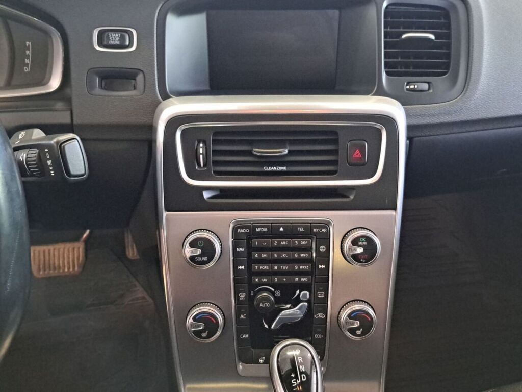 Volvo S60 2018 Harmaa