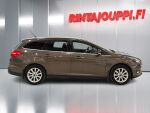 Ford Focus 2017 Ruskea (beige)
