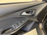 Ford Focus 2017 Ruskea (beige)