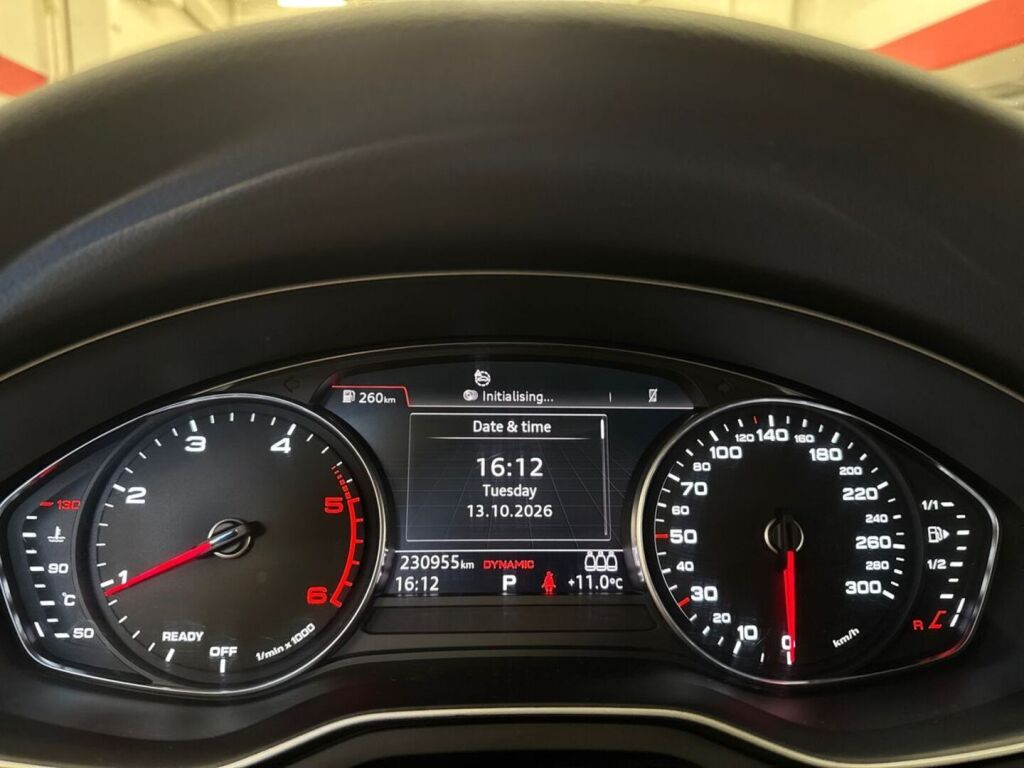 Audi A4 2016 Musta
