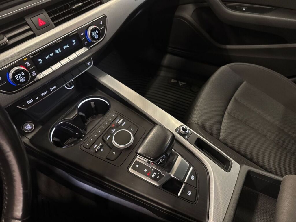 Audi A4 2016 Musta