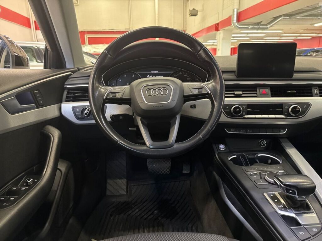Audi A4 2016 Musta