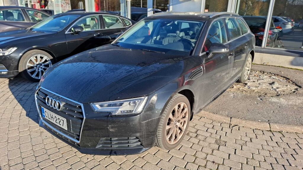 Audi A4 2016 Musta
