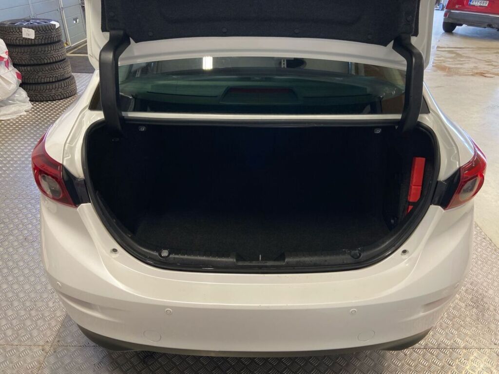 Mazda Mazda3 2018 Valkoinen