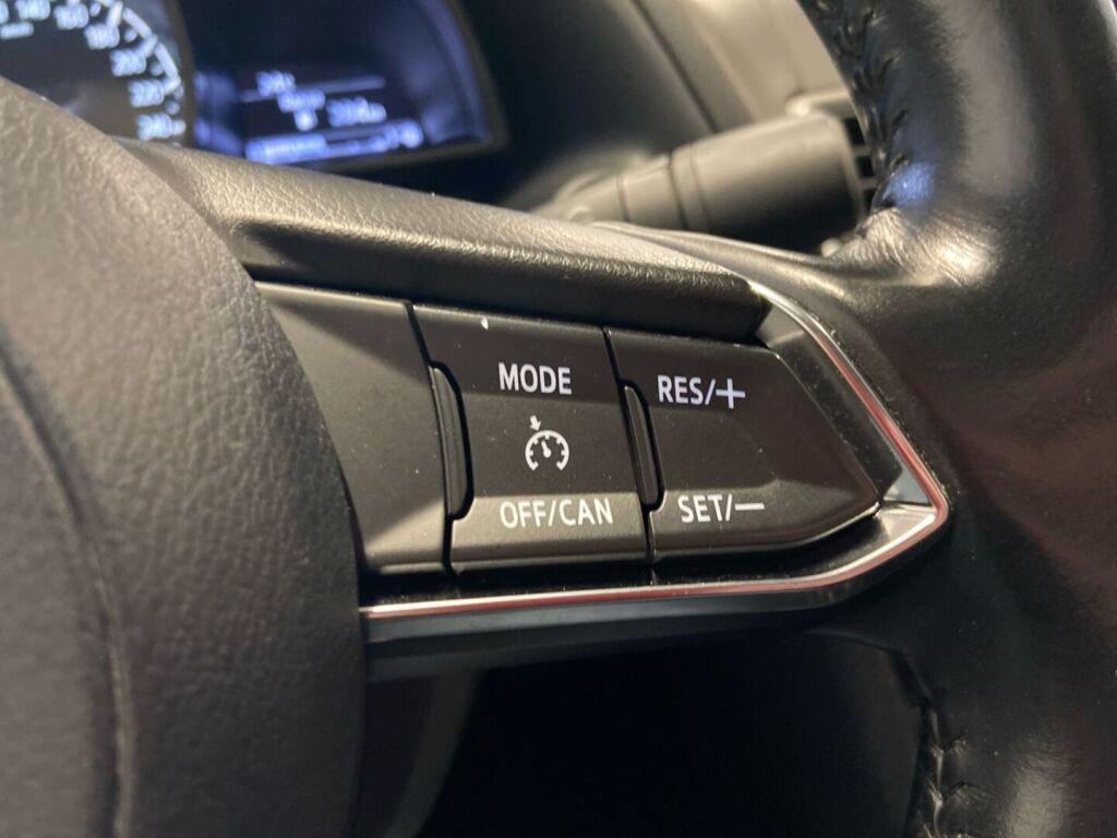 Mazda Mazda3 2018 Valkoinen