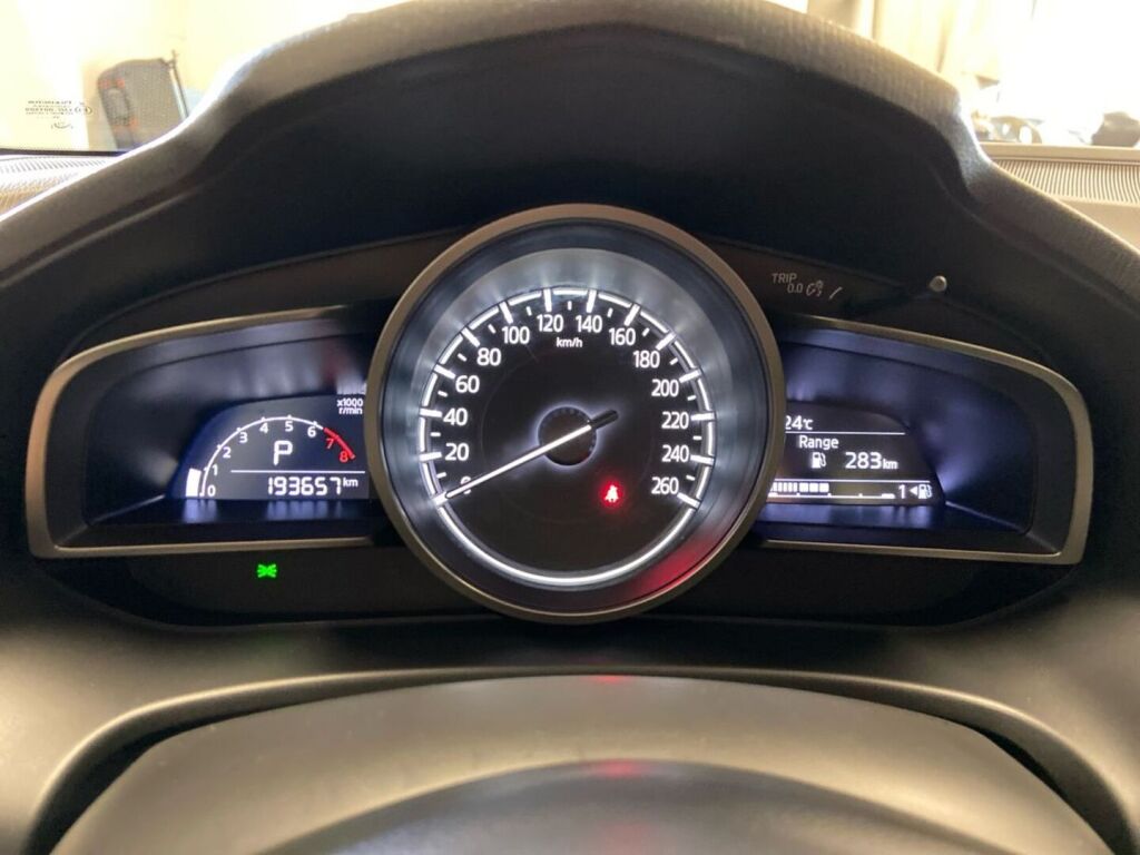 Mazda Mazda3 2018 Valkoinen