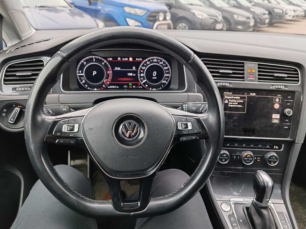Volkswagen Golf 2018 Harmaa