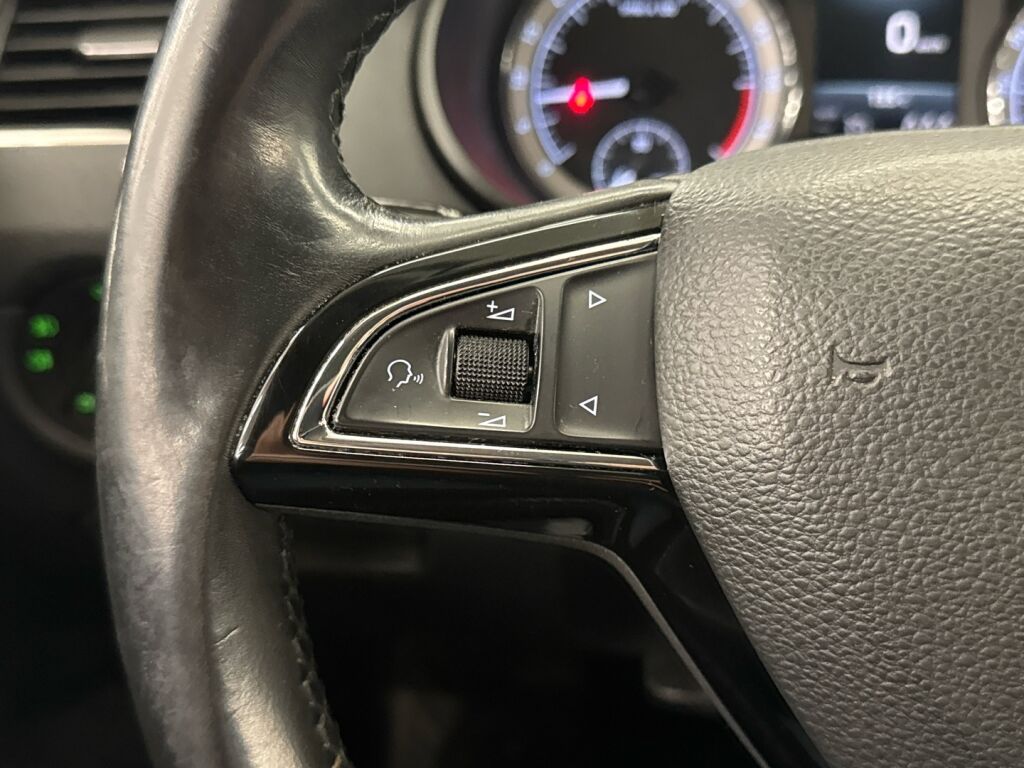 Skoda Octavia 2018 Harmaa