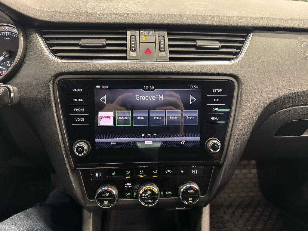 Skoda Octavia 2018 Harmaa