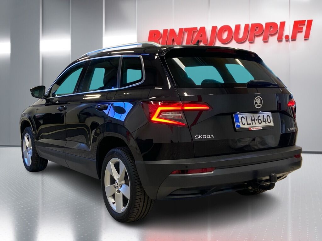 Skoda Karoq 2018 Musta