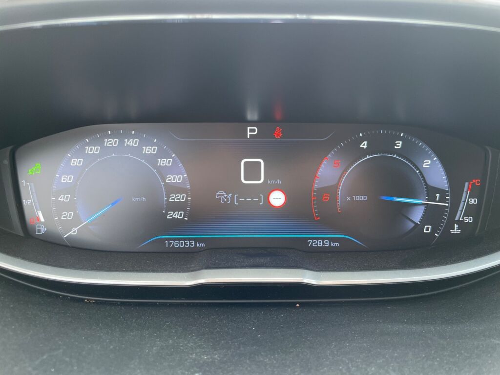 Peugeot 3008 2018 Ruskea (beige)
