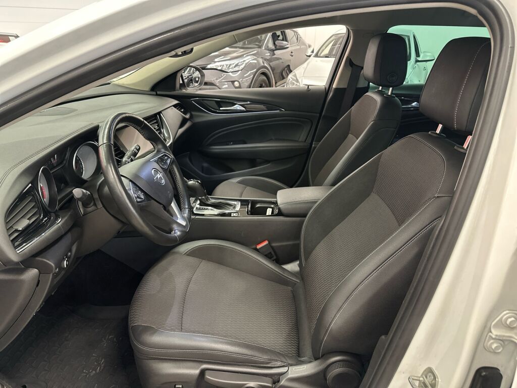 Opel Insignia 2018 Valkoinen