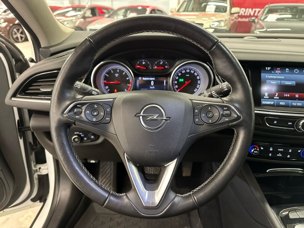 Opel Insignia 2018 Valkoinen