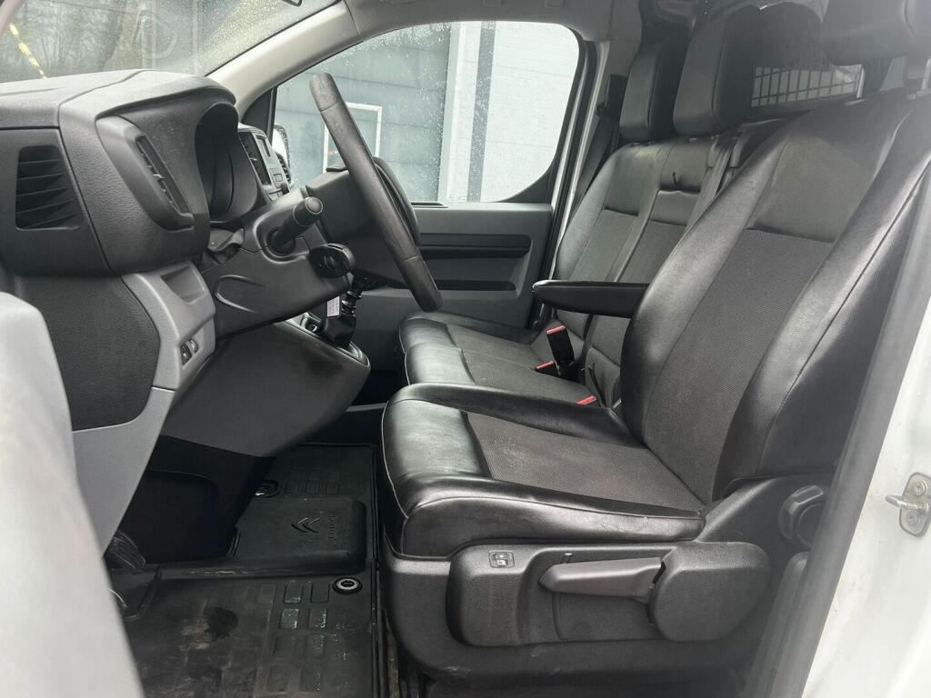 Citroen Jumpy 2018 Valkoinen