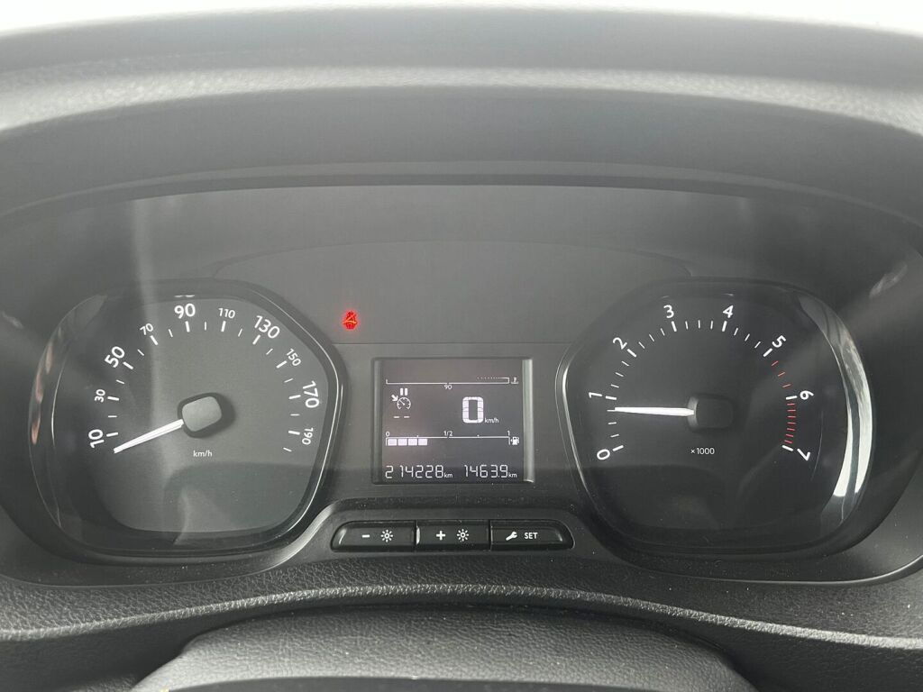 Citroen Jumpy 2018 Valkoinen